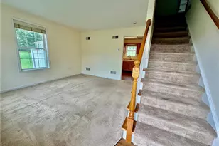 1433 Salisbury Rd, Allentown City, PA 18103 - Photo 3