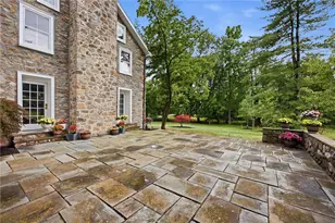 2505 Black River Rd, Bethlehem City, PA 18015 - Photo 7