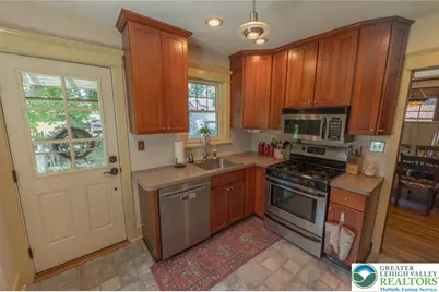169 Elm Street, Emmaus Boro, PA 18049 - Photo 9