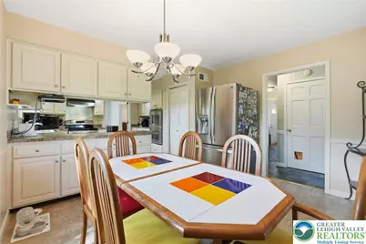 870 Wafford Lane, Bethlehem City, PA 18017 - Photo 15