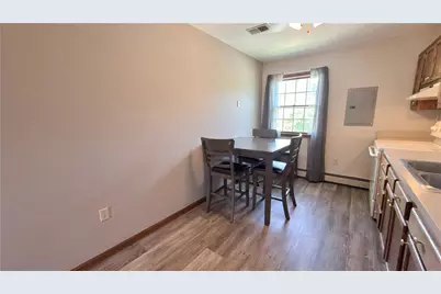 1145 7th Street #2nd Floor, North Catasauqua Bor, PA 18032 - Photo 9