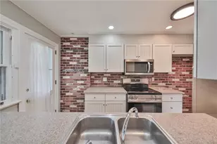 30 S Muhlenberg St, Allentown City, PA 18104 - Photo 17