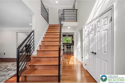 3723 Oakwood Trail, South Whitehall Township, PA 18103 - Photo 5
