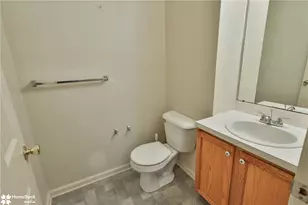 8145 Cross Creek Circle, Upper Macungie Township, PA 18031 - Photo 11