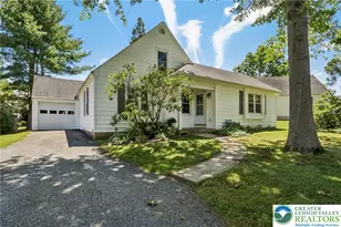 974 Juniper Rd, Hellertown Boro, PA 18055 - Photo 5