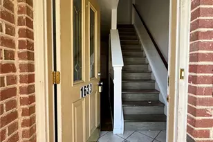 1633 Cedar St, Allentown City, PA 18109 - Photo 3