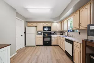 2705 Tamlynn Ln, Easton, PA 18045 - Photo 11