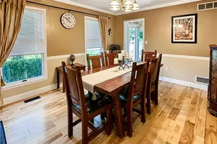 4659 Oakwood Ln, Lower Nazareth Twp, PA 18064 - Photo 3