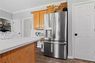 2305 Aberdeen Way, Lower Macungie Township, PA 18062 - Photo 19