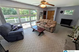 524 Walnut Dr, Lehigh Township, PA 18067 - Photo 3
