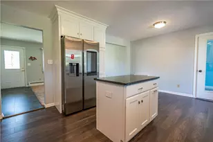 2715 Swanson St, Palmer Twp, PA 18045 - Photo 9