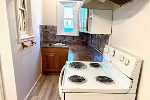 963 Green St, Allentown City, PA 18102 - Photo 3