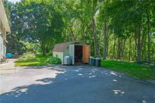 5472 Lower Macungie Rd, Macungie Boro, PA 18062 - Photo 95