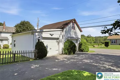 3954 Wood Drive, Lehigh Township, PA 18088 - Photo 7