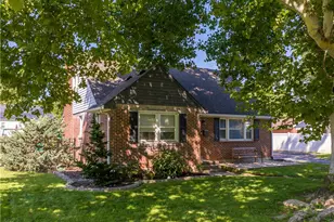 132 Garden Terrace, Nazareth Boro, PA 18064 - Photo 3