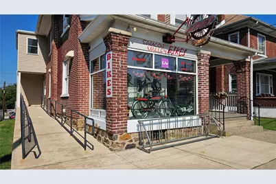 824 Main Street, Hellertown, PA 18055 - Photo 3