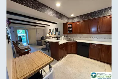 2823 Whitemarsh Place, Lower Macungie Township, PA 18062 - Photo 11