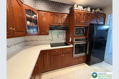 2823 Whitemarsh Place, Lower Macungie Township, PA 18062 - Photo 13