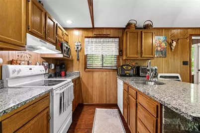 23 Floral Drive, Gouldsboro, PA 18424 - Photo 9