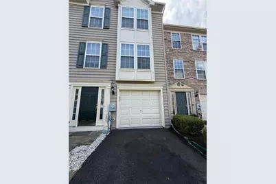 118 Knollwood Drive, Easton, PA 18042 - Photo 1