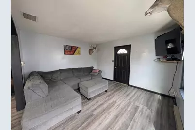 29 E Depot Street, Hellertown, PA 18055 - Photo 5