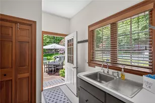 595 Walnut Ave, Pen Argyl, PA 18072 - Photo 63
