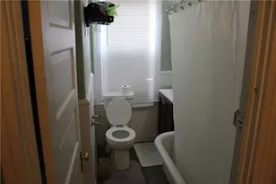946 S 24th St, Easton, PA 18042 - Photo 9