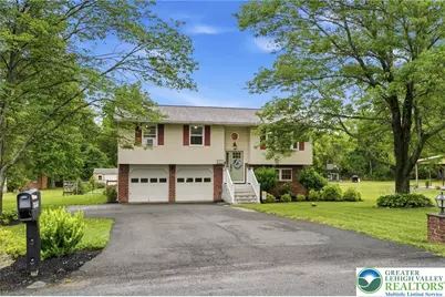 6526 Skyview Lane, Coopersburg Boro, PA 18036 - Photo 3