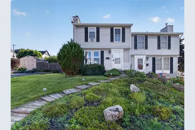106 N Lobb Avenue, Pen Argyl, PA 18072 - Photo 3