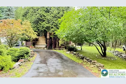 2143 Rosemont Drive, Coolbaugh Twp, PA 18466 - Photo 3