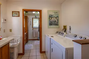 1925 Fairmont St, Allentown City, PA 18109 - Photo 9