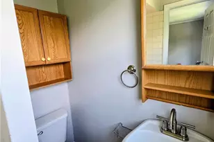 5657 Wood Ln, Allentown City, PA 18106 - Photo 13