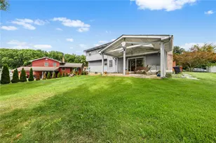 1804 Elmhurst Dr, Whitehall Township, PA 18052 - Photo 37