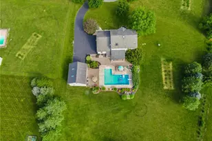 1195 Sierra Dr, Lehigh Township, PA 18038 - Photo 5