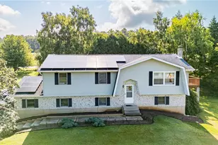 12 Manor Ln, Penn Forrest, PA 18229 - Photo 1