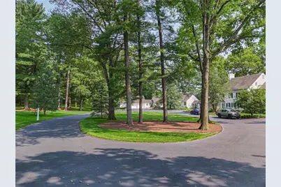 1596 Weyhill Circle, Lower Saucon Township, PA 18015 - Photo 7