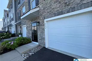 4946 Brookside Ct, Upper Saucon Township, PA 18036 - Photo 3