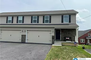 512 Penn St, Bath, PA 18014 - Photo 1