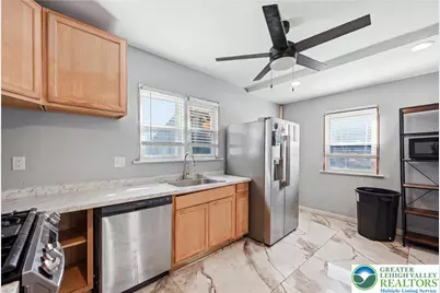541 Benner Avenue, Fountain Hill Boro, PA 18015 - Photo 13
