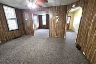 1215 Bushkill St, Easton, PA 18042 - Photo 5