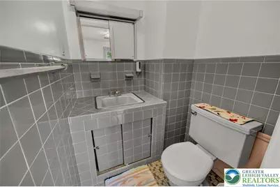 2404 South Street, Allentown City, PA 18104 - Photo 35