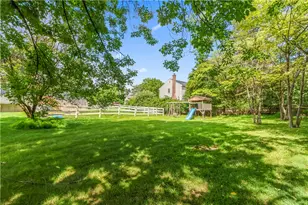 4006 Crest View Dr, Hamilton Twp, PA 18360 - Photo 3
