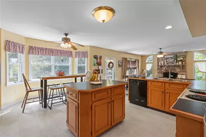4006 Crest View Drive, Hamilton Twp, PA 18360 - Photo 11
