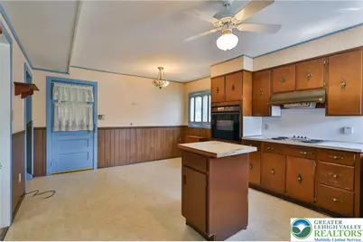 1812 Hilltop Terrace, Bethlehem City, PA 18018 - Photo 9