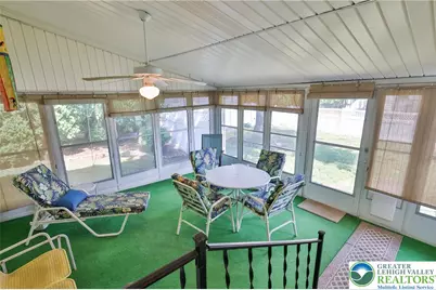 1812 Hilltop Terrace, Bethlehem City, PA 18018 - Photo 15