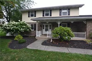 634 Gladys Dr, Bushkill Twp, PA 18064 - Photo 3