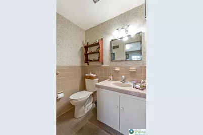 525 Wedgewood Road, Hanover Twp, PA 18017 - Photo 29