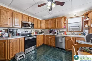 54 E White St, Summit Hill, PA 18250 - Photo 5