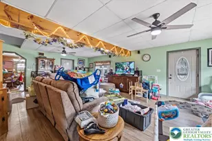 54 E White St, Summit Hill, PA 18250 - Photo 15