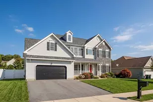 2160 Eagles Landing Dr, Upper Nazareth Twp, PA 18064 - Photo 3